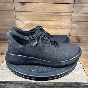Kizik Womens Size 9 The Madrid Eco Knit Black Hands Free Lace Up Casual Sneakers